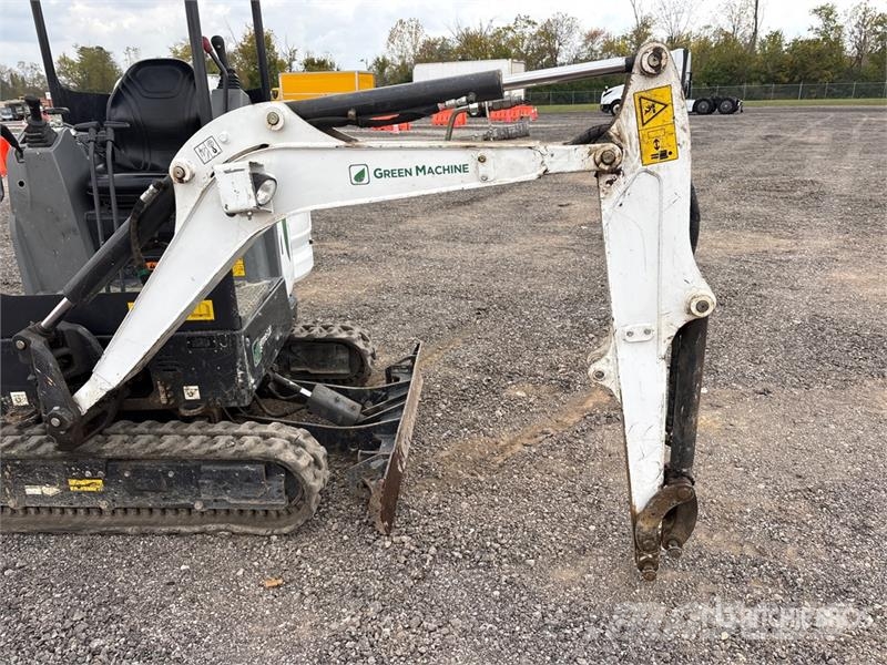 Bobcat Green Machine e320 Electric Mini Excavator 小型挖土機/掘鑿機<7t(小型挖掘機)