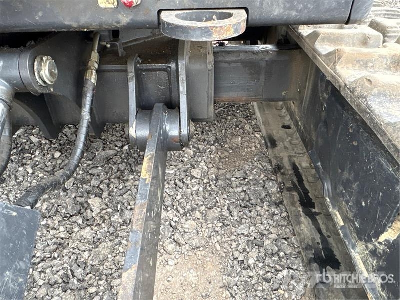 Bobcat Green Machine e320 Electric Mini Excavator 小型挖土機/掘鑿機<7t(小型挖掘機)