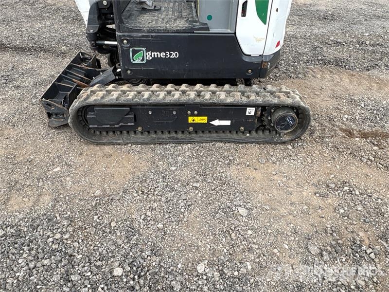 Bobcat Green Machine e320 Electric Mini Excavator 小型挖土機/掘鑿機<7t(小型挖掘機)