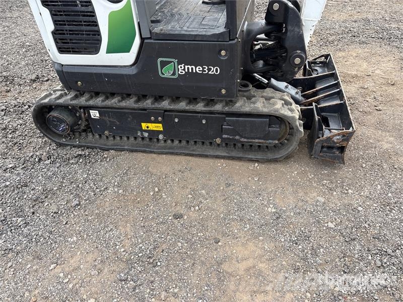 Bobcat Green Machine e320 Electric Mini Excavator 小型挖土機/掘鑿機<7t(小型挖掘機)