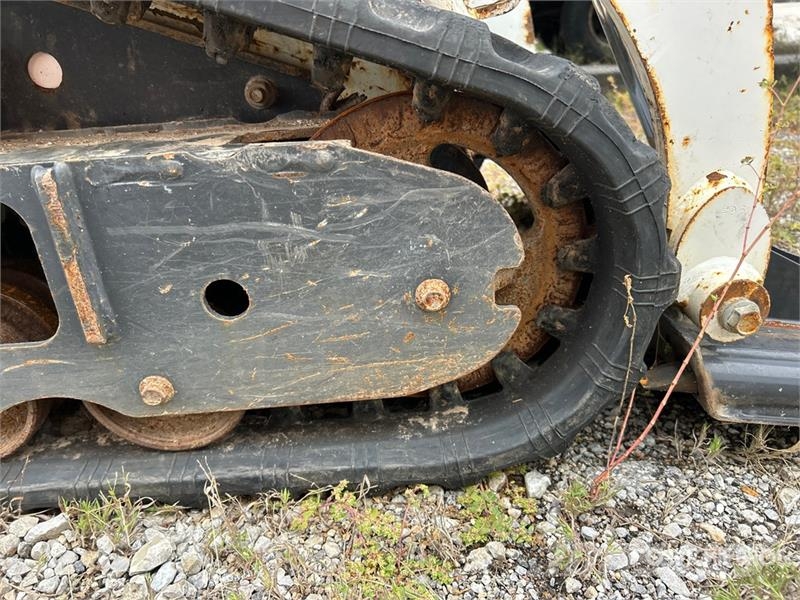 Bobcat MT100 Mini Compact Track Loader Skid steer mini nakladalci