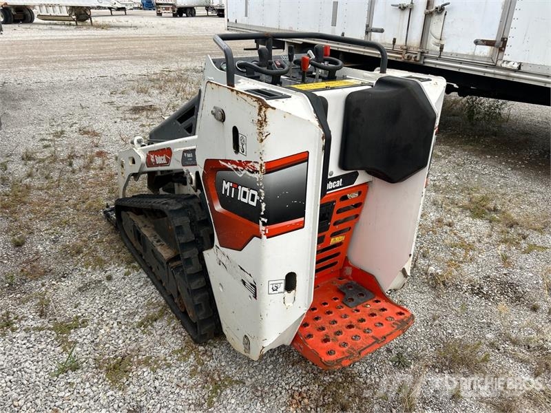Bobcat MT100 Mini Compact Track Loader Skid steer mini nakladalci