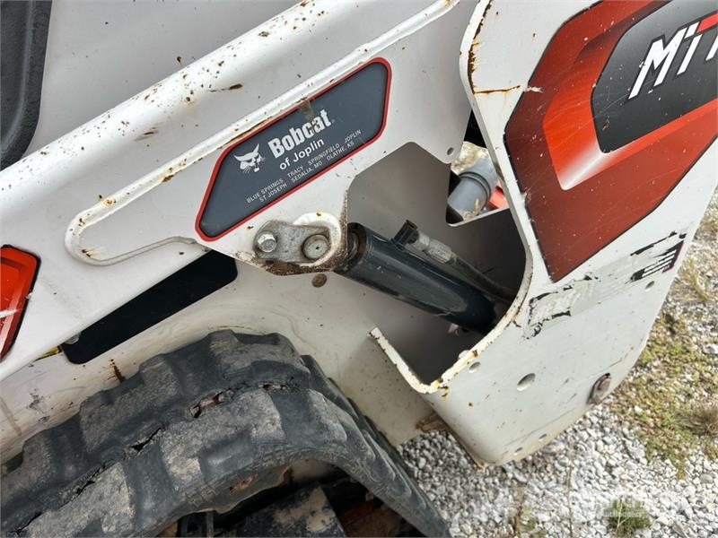 Bobcat MT100 Mini Compact Track Loader Skid steer mini nakladalci