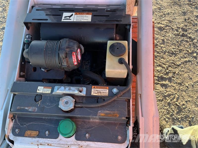 Bobcat MT85 Skid steer mini nakladalci