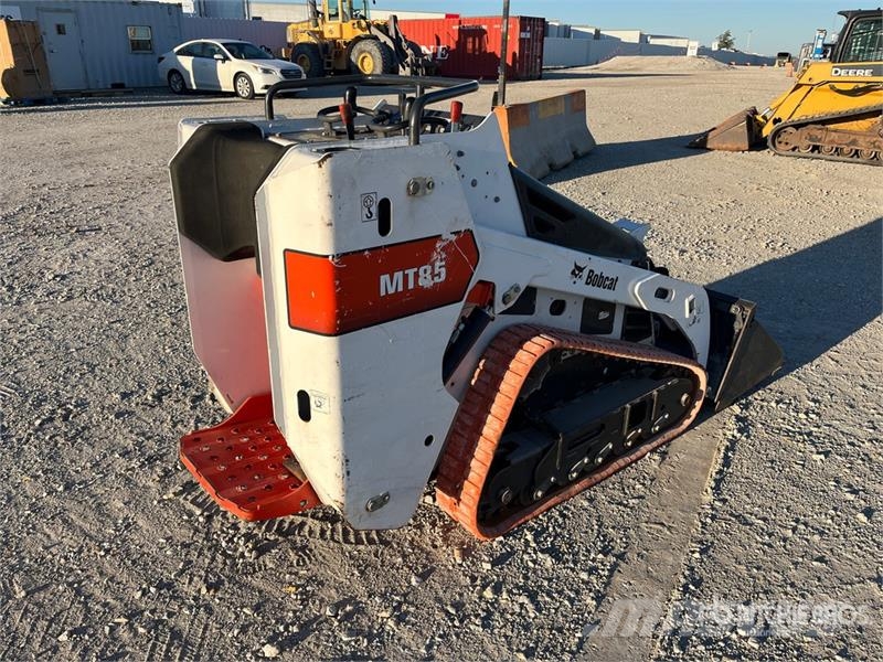 Bobcat MT85 Skid steer mini nakladalci