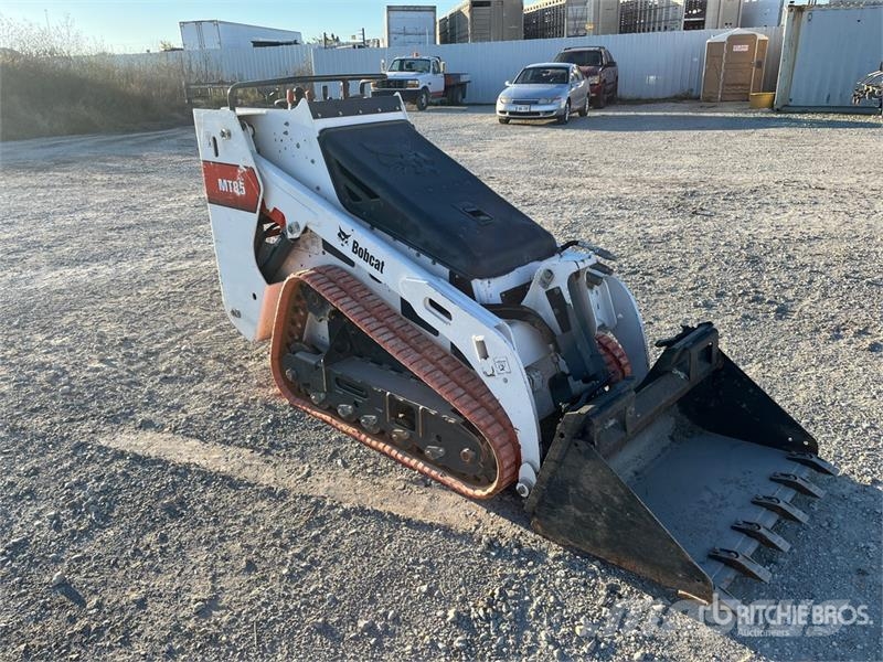 Bobcat MT85 Skid steer mini nakladalci