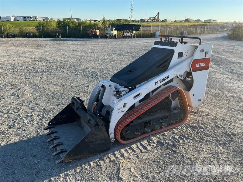 Bobcat MT85 Skid steer mini nakladalci