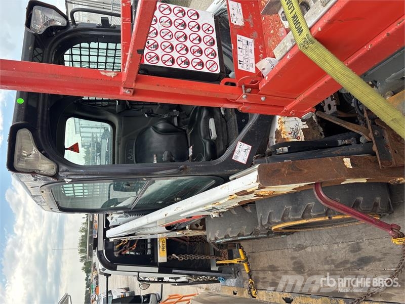 Bobcat S450 Carregadoras de direcção deslizante