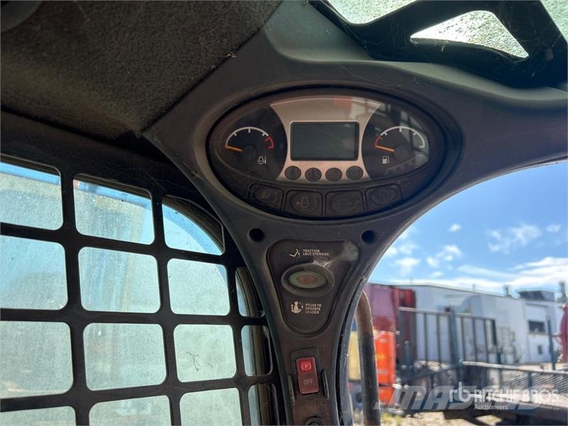 Bobcat S570 Мини-погрузчики