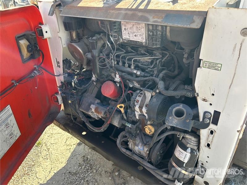 Bobcat S570 Мини-погрузчики