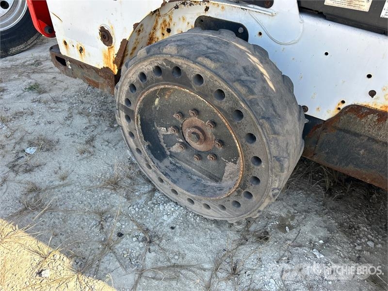 Bobcat S570 Мини-погрузчики