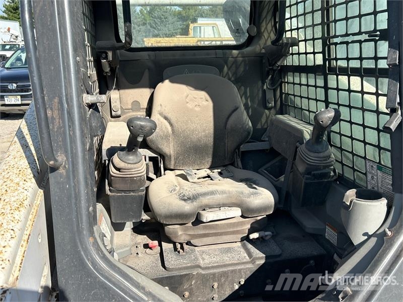 Bobcat S570 Мини-погрузчики