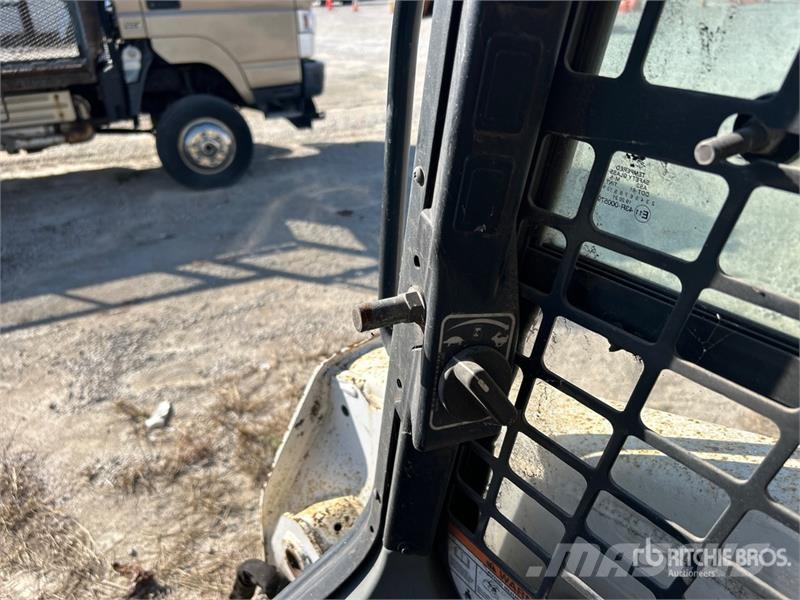 Bobcat S570 Мини-погрузчики