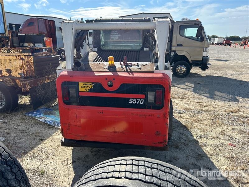 Bobcat S570 Мини-погрузчики