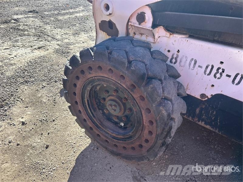Bobcat S650 Skid steer loaders