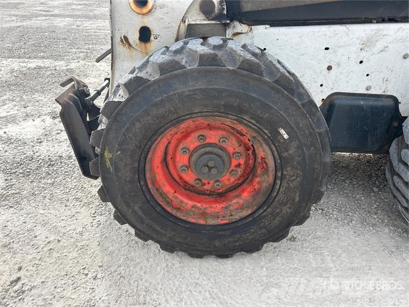 Bobcat S650 Мини-погрузчики