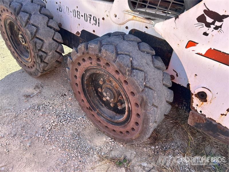 Bobcat S650 Skid steer loaders