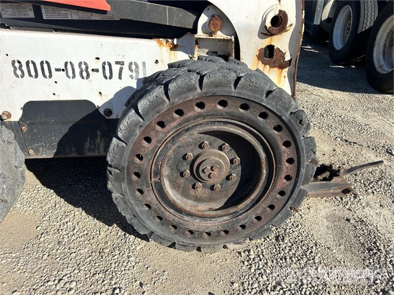 Bobcat S650 Skid steer loaders