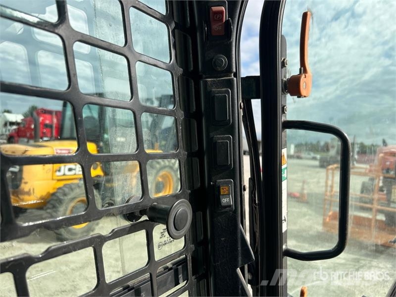 Bobcat S650 Мини-погрузчики