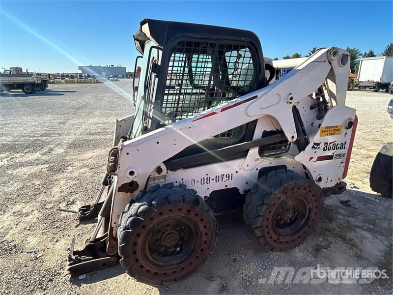 Bobcat S650 Skid steer loaders