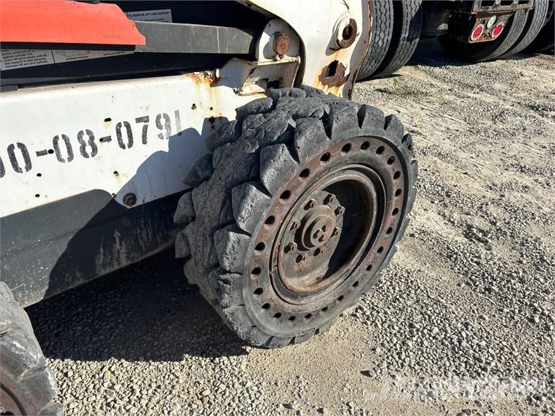 Bobcat S650 Skid steer loaders