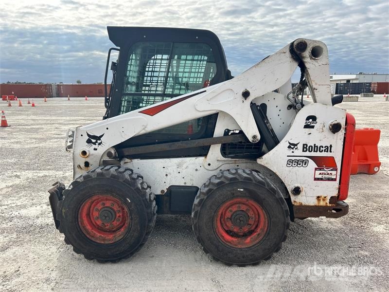 Bobcat S650 Мини-погрузчики