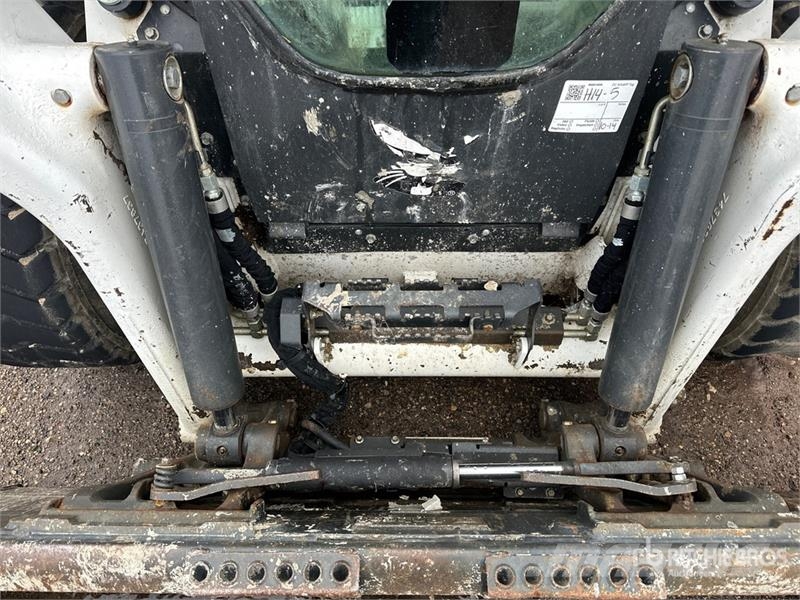Bobcat S76 All-Wheel Steer Skid Steer Loader Mini Pale Gommate
