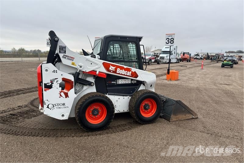 Bobcat S76 All-Wheel Steer Two-Speed Skid Steer Loader Skid steer loaders