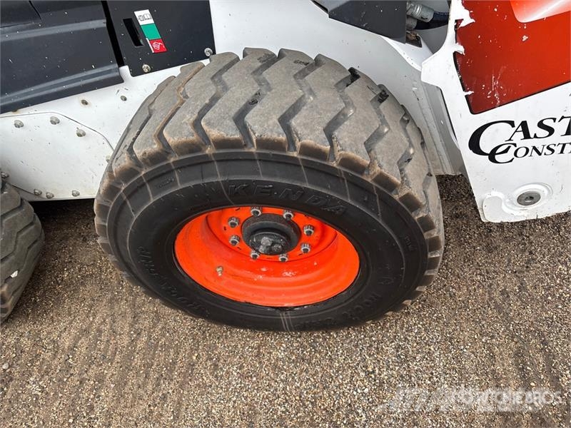 Bobcat S76 All-Wheel Steer Two-Speed High Flow Skid Steer Kompaktrakodók