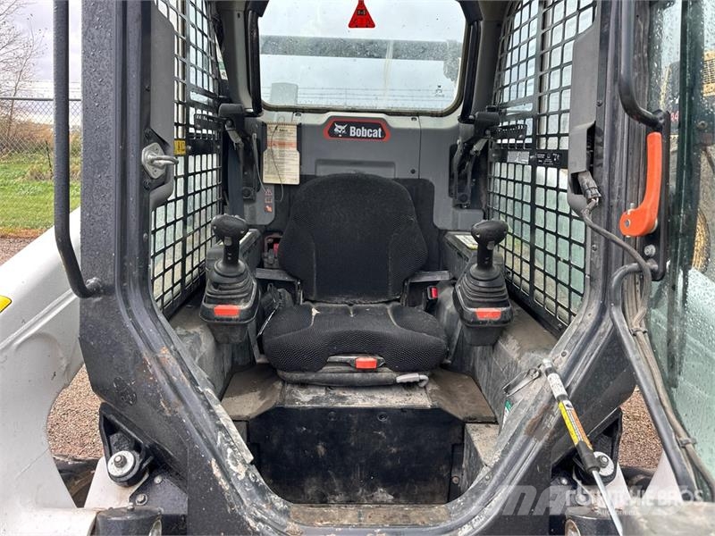 Bobcat S76 All-Wheel Steer Skid Steer Loader Skid steer loaders