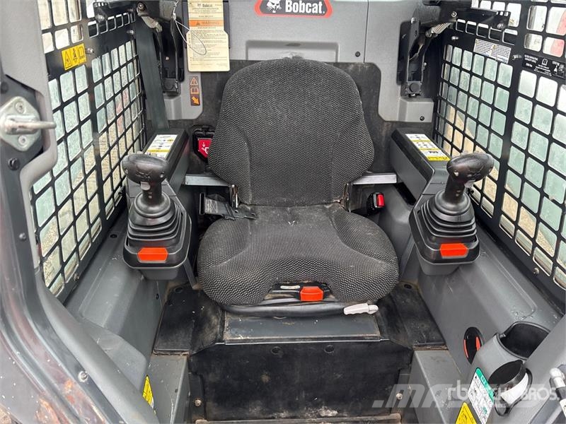Bobcat S76 All-Wheel Steer Two-Speed Skid Steer Loader Skid steer loaders