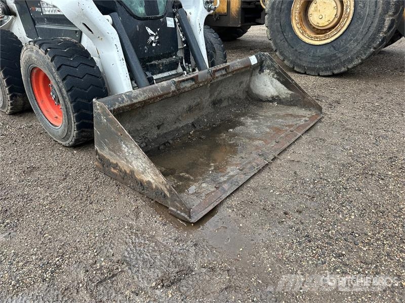 Bobcat S76 Skid Steer Loader  스키드로더