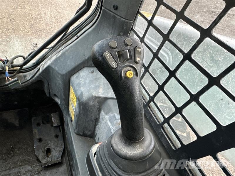 Bobcat S76 Skid Steer Loader  스키드로더