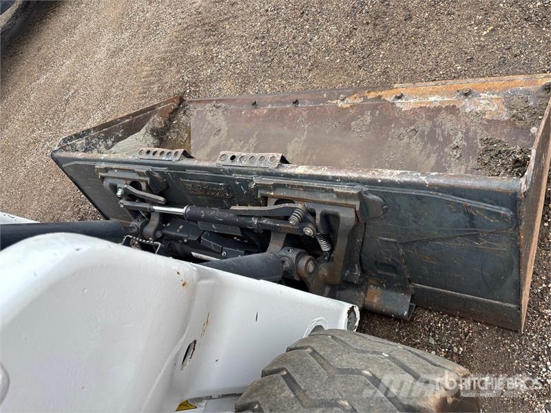 Bobcat S76 Skid Steer Loader  스키드로더