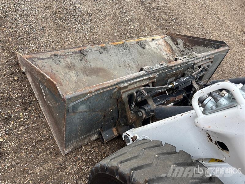 Bobcat S76 Two-Speed Skid Steer Loader 스키드로더