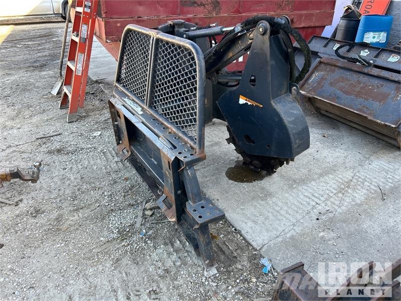 Bobcat SG60 Skid Steer Stump Grinder Rotorkopeggen / rototillers