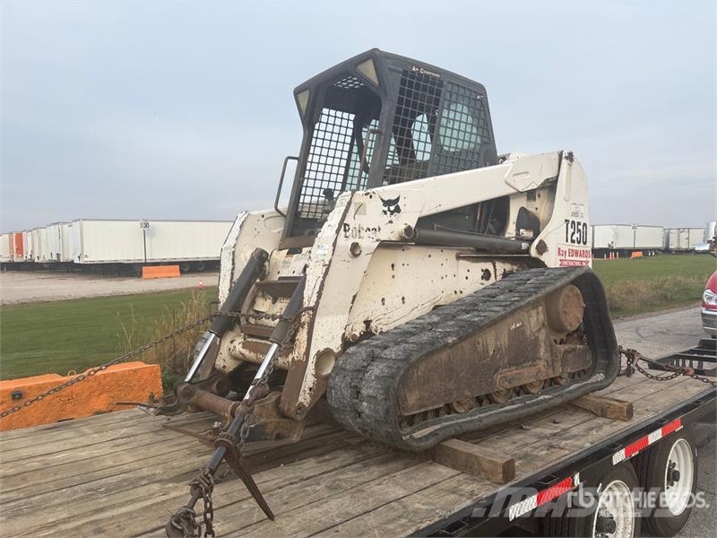 Bobcat T250 Kompaktlaadurid