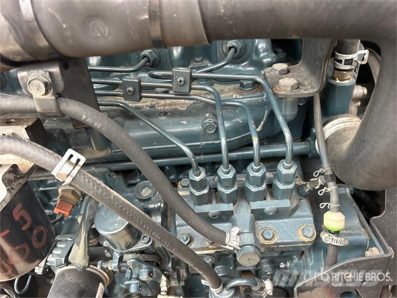 Bobcat T320 لوادر انزلاقية التوجيه