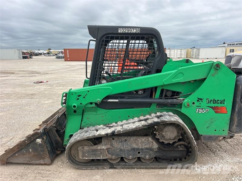 Bobcat T550 Skid steer mini nakladalci