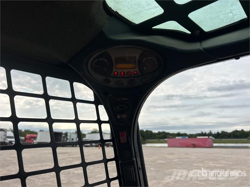 Bobcat T550 Skid steer mini nakladalci