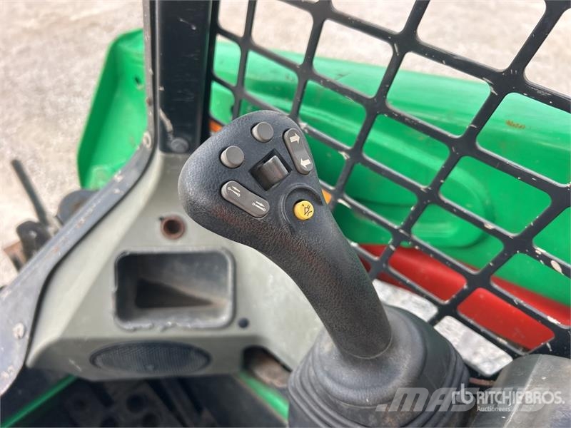 Bobcat T550 Skid steer mini nakladalci