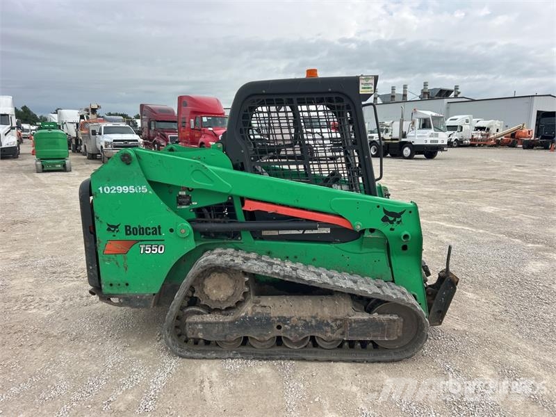 Bobcat T550 Skid steer mini nakladalci