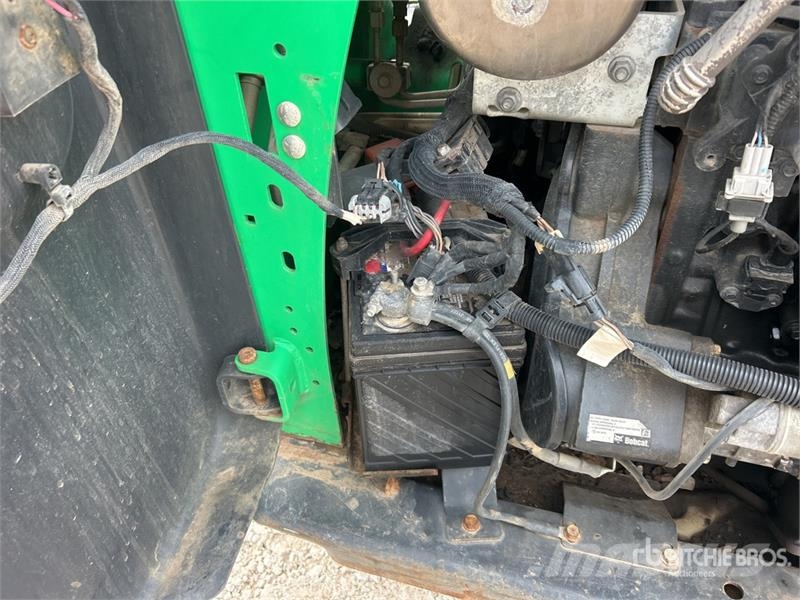 Bobcat T550 Skid steer mini nakladalci