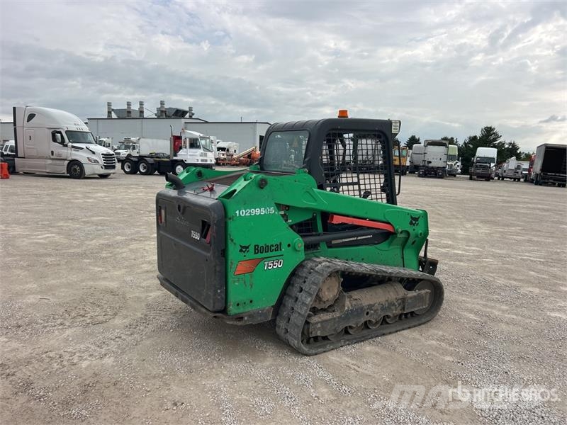 Bobcat T550 Skid steer mini nakladalci