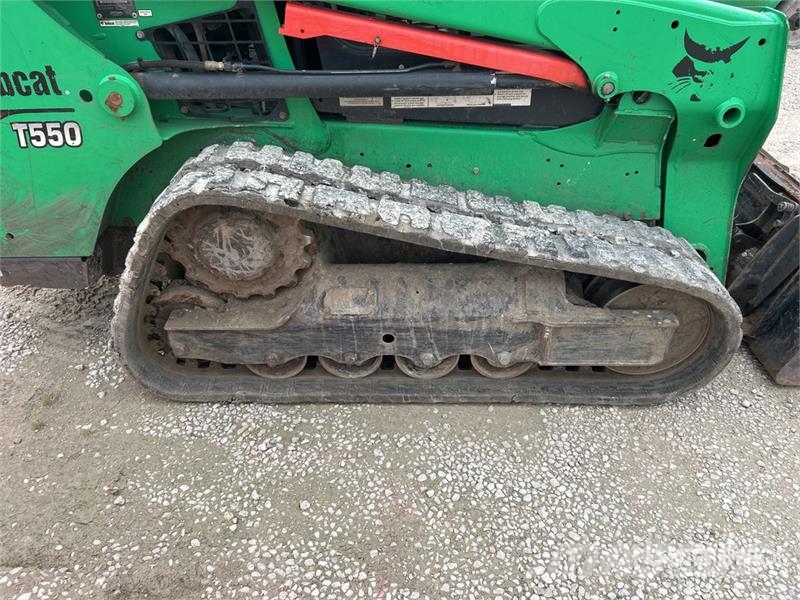 Bobcat T550 Skid steer mini nakladalci