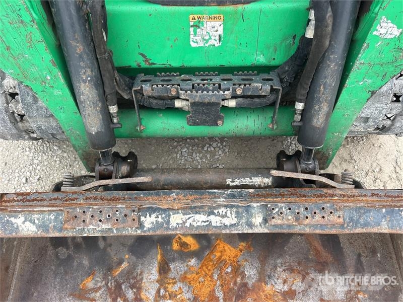 Bobcat T550 Skid steer mini nakladalci
