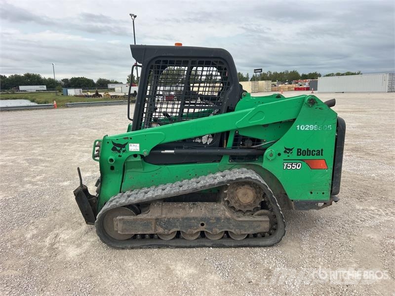 Bobcat T550 Skid steer mini nakladalci