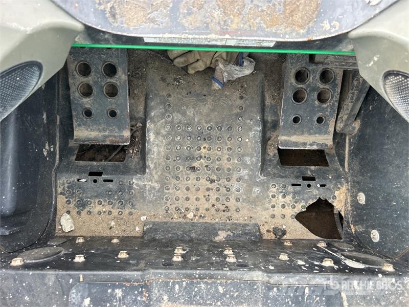 Bobcat T550 Skid steer mini nakladalci