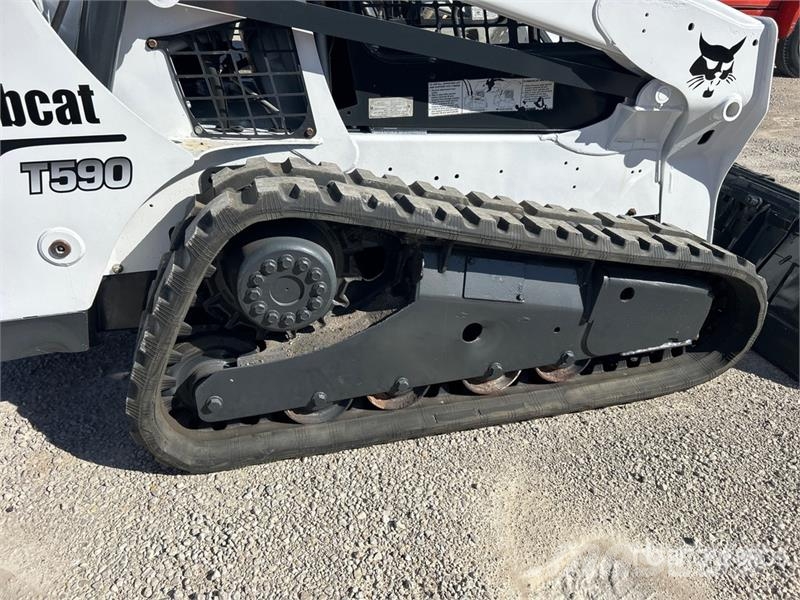 Bobcat T590 Skid steer mini nakladalci