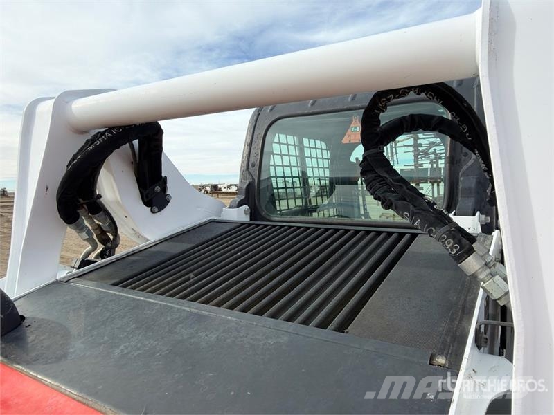 Bobcat T590 Carregadoras de direcção deslizante